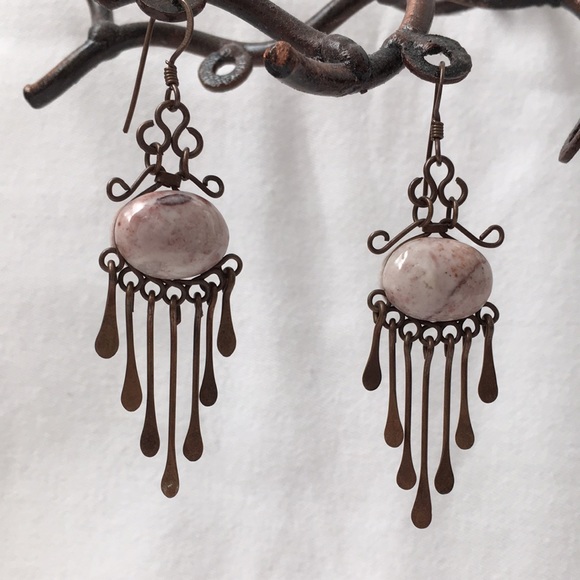 Genuine pink jasper and copper earrings - Picture 2 of 3